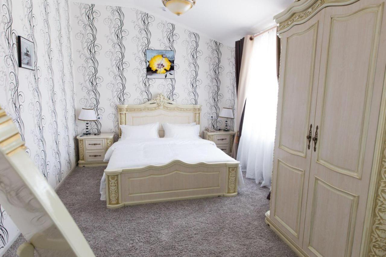 Alexander Hotel Samarkand Eksteriør bilde