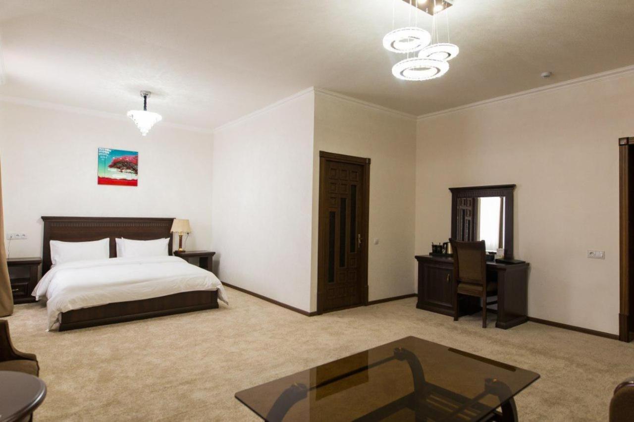 Alexander Hotel Samarkand Eksteriør bilde