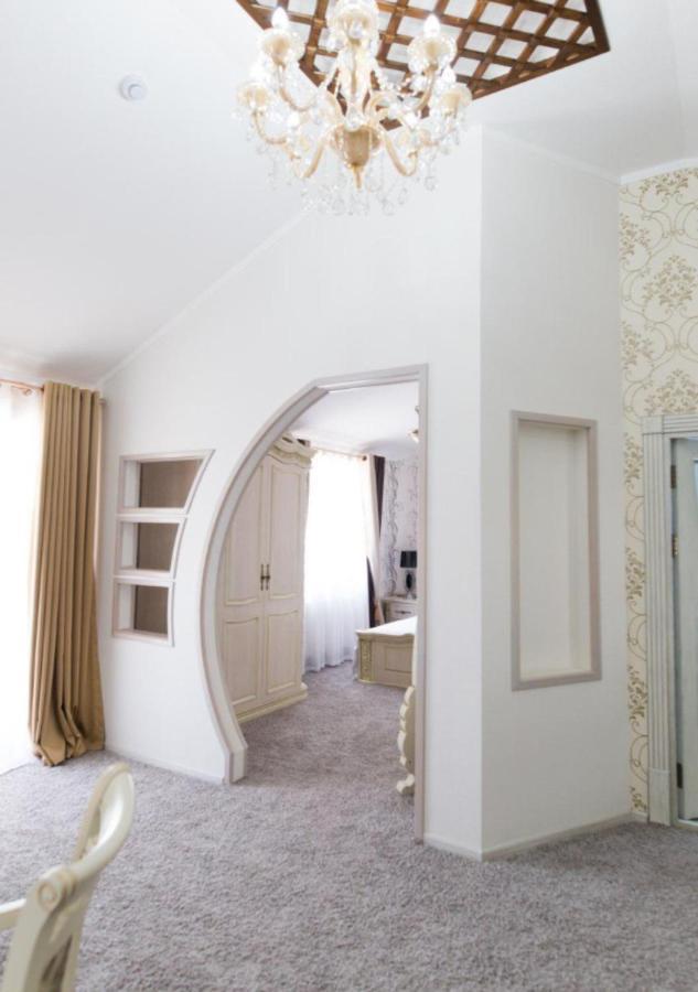 Alexander Hotel Samarkand Eksteriør bilde