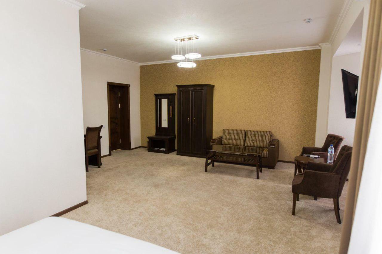 Alexander Hotel Samarkand Eksteriør bilde